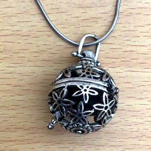 Essential oil diffuser necklace